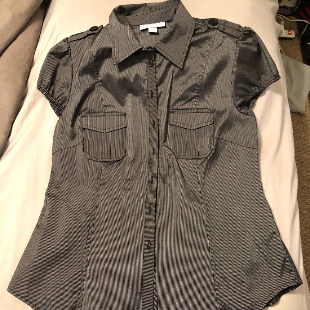 Gray business causal shirt